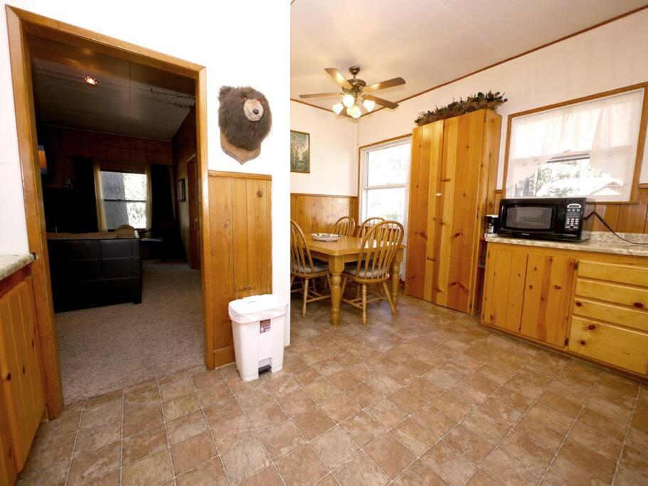 Green Cabin In Big Bear Lake 3 Bdr Pets Friendly Big Bear City Dış mekan fotoğraf