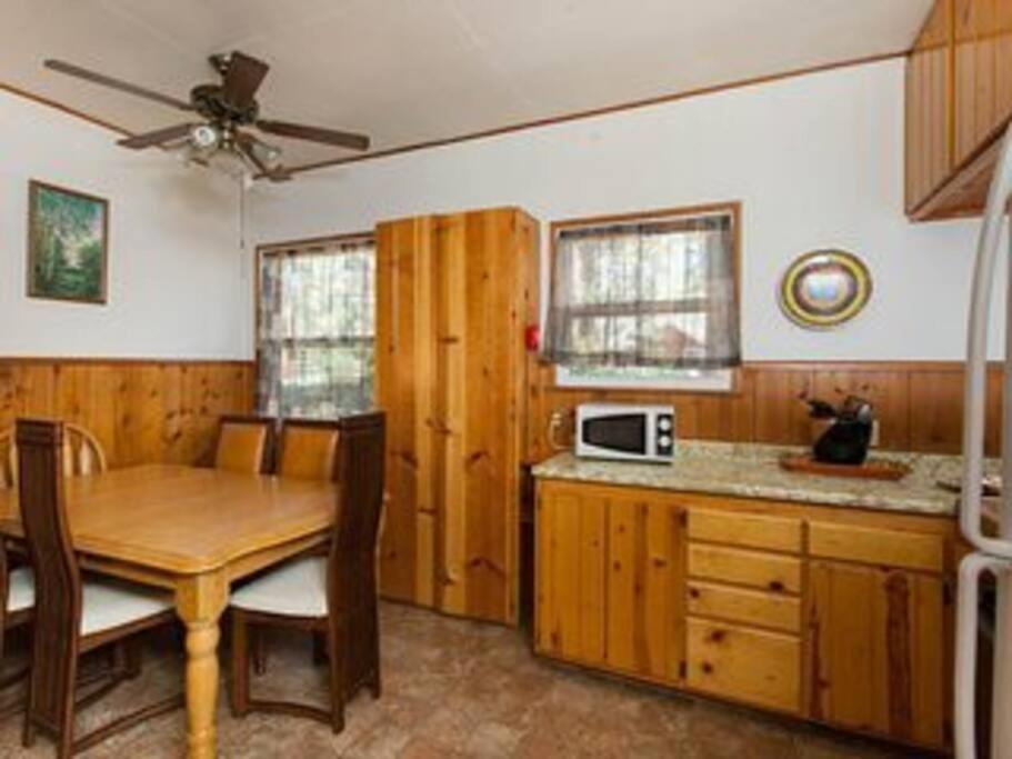Green Cabin In Big Bear Lake 3 Bdr Pets Friendly Big Bear City Dış mekan fotoğraf